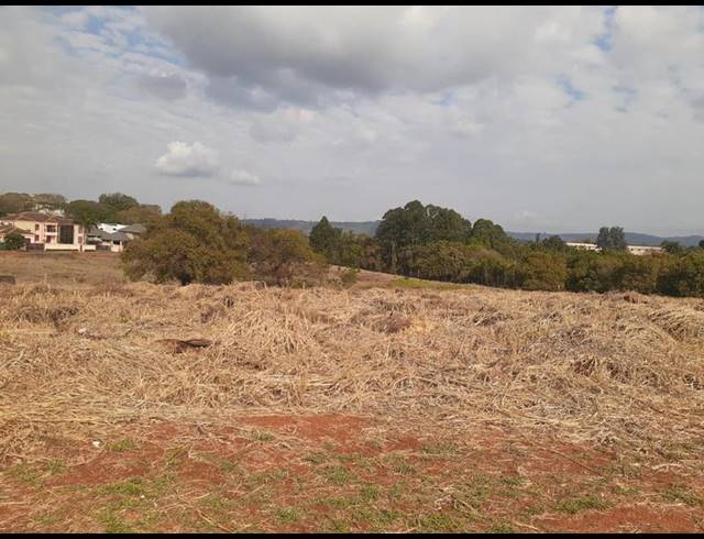 LAND FOR SALE IN RIVERSIDE ESTATE